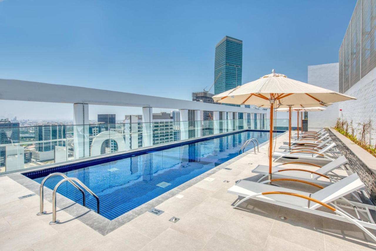 Sol Living - Sol Avenue Apartment Дубай Екстериор снимка