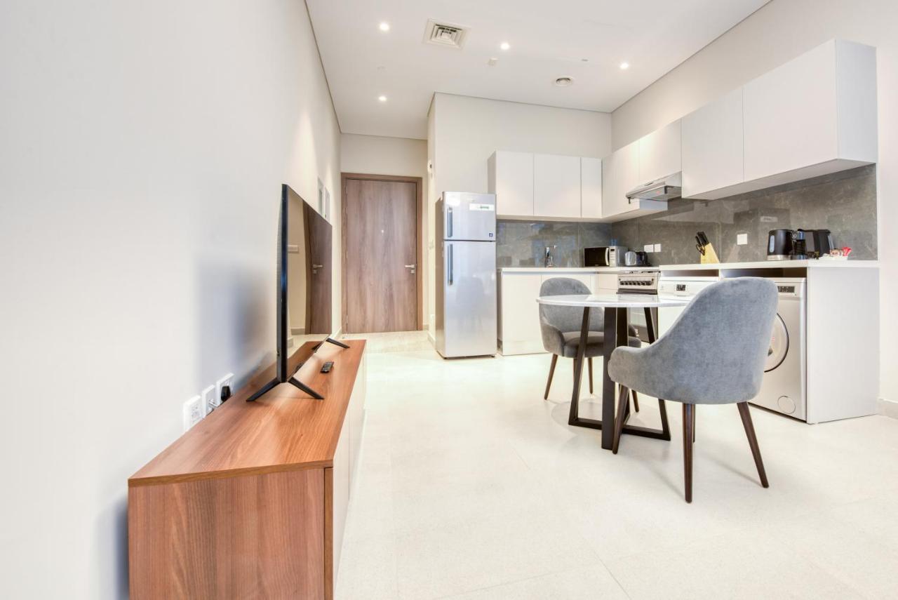Sol Living - Sol Avenue Apartment Дубай Екстериор снимка