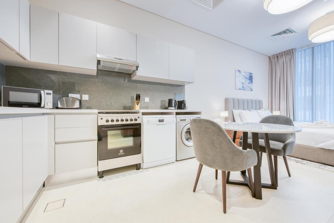 Sol Living - Sol Avenue Apartment Дубай Екстериор снимка