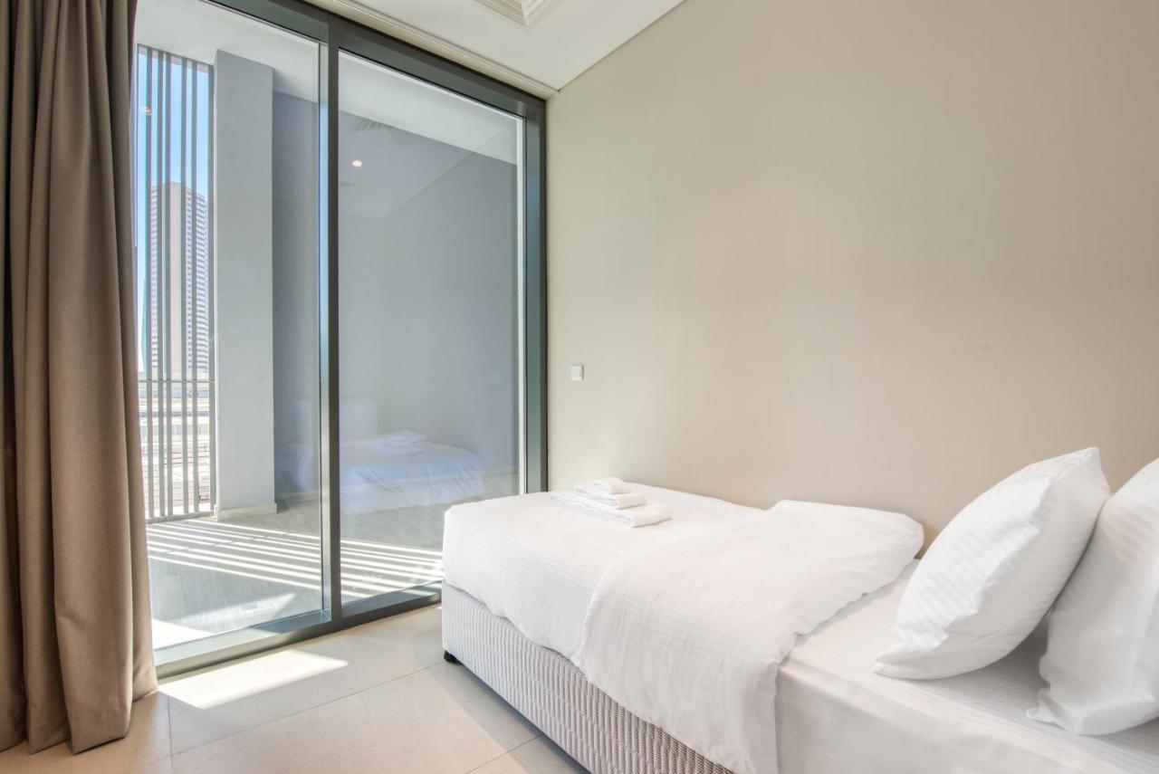Sol Living - Sol Avenue Apartment Дубай Екстериор снимка