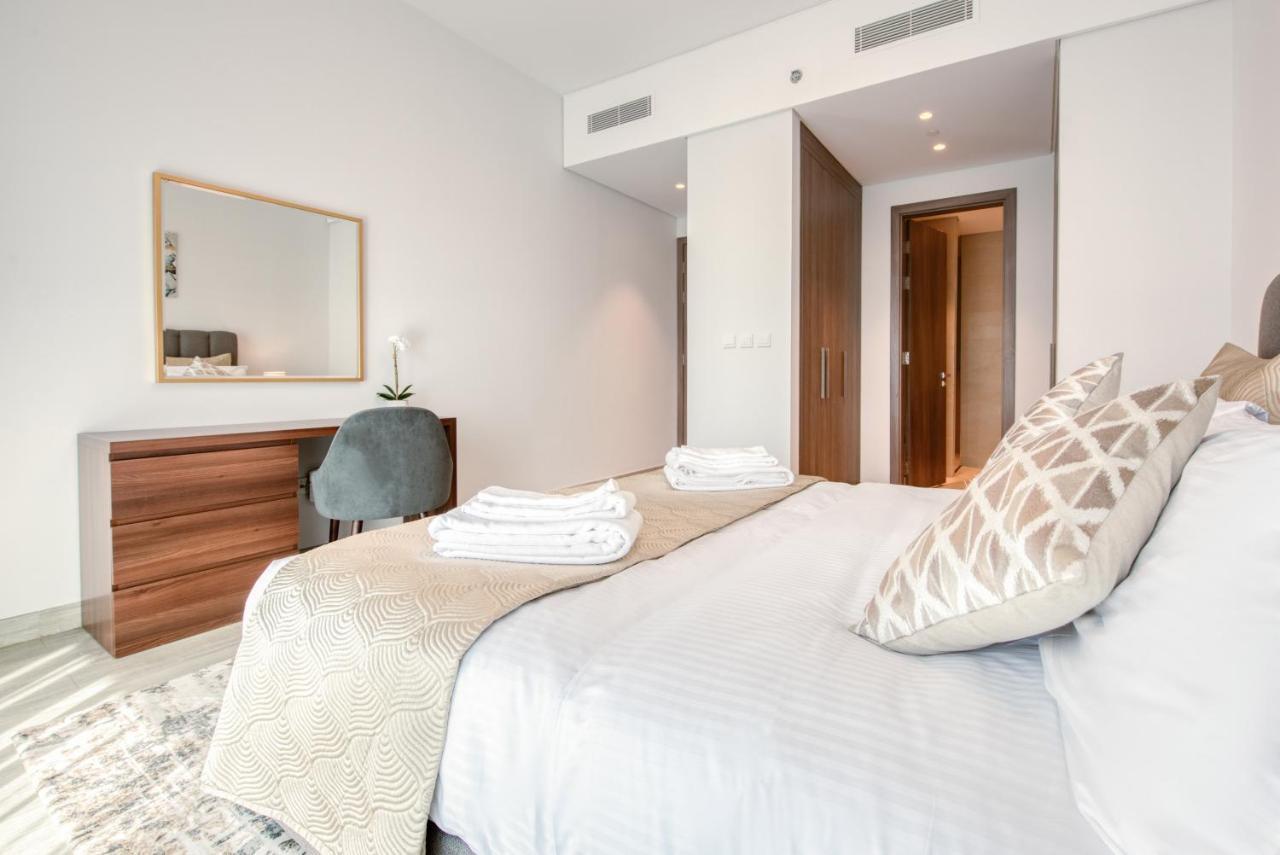 Sol Living - Sol Avenue Apartment Дубай Екстериор снимка