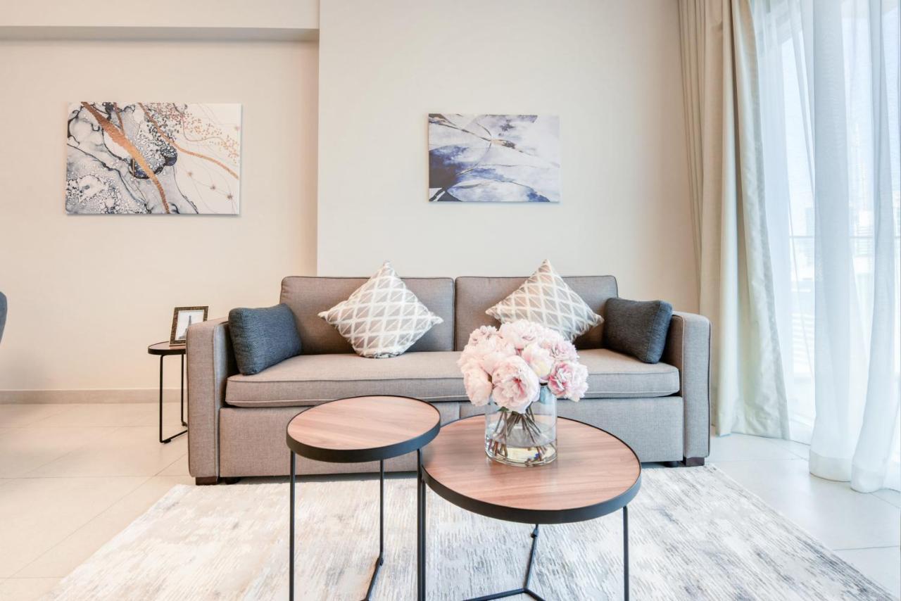 Sol Living - Sol Avenue Apartment Дубай Екстериор снимка
