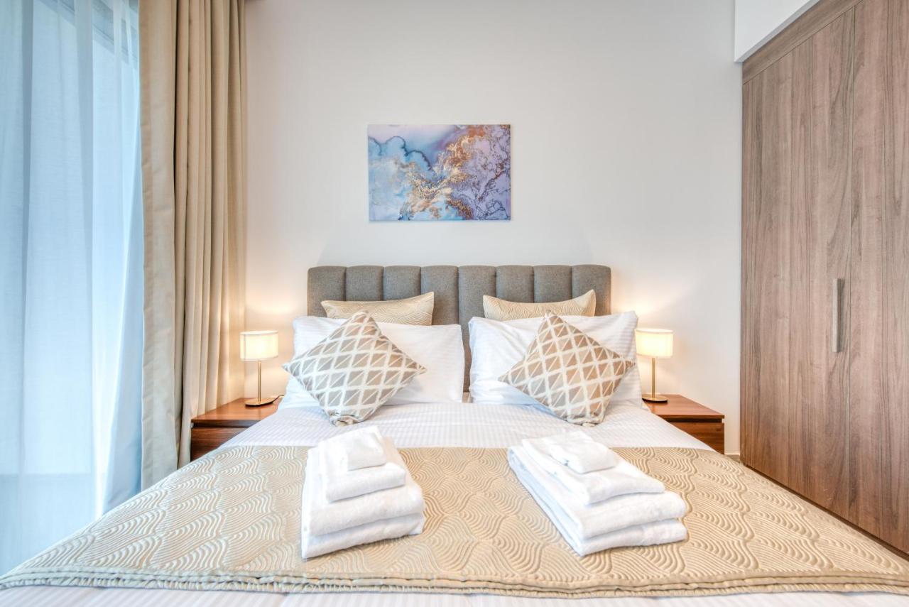 Sol Living - Sol Avenue Apartment Дубай Екстериор снимка