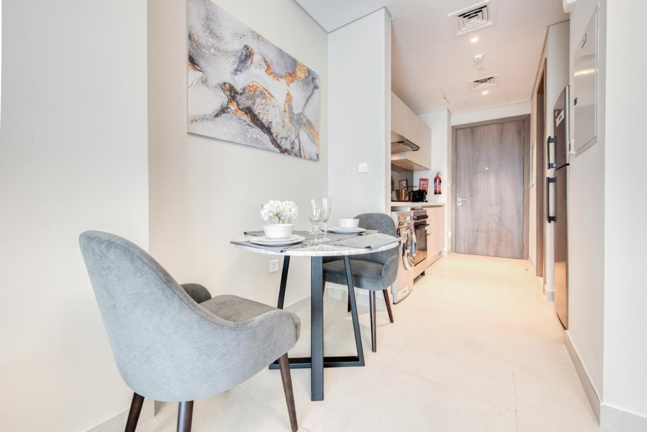 Sol Living - Sol Avenue Apartment Дубай Екстериор снимка
