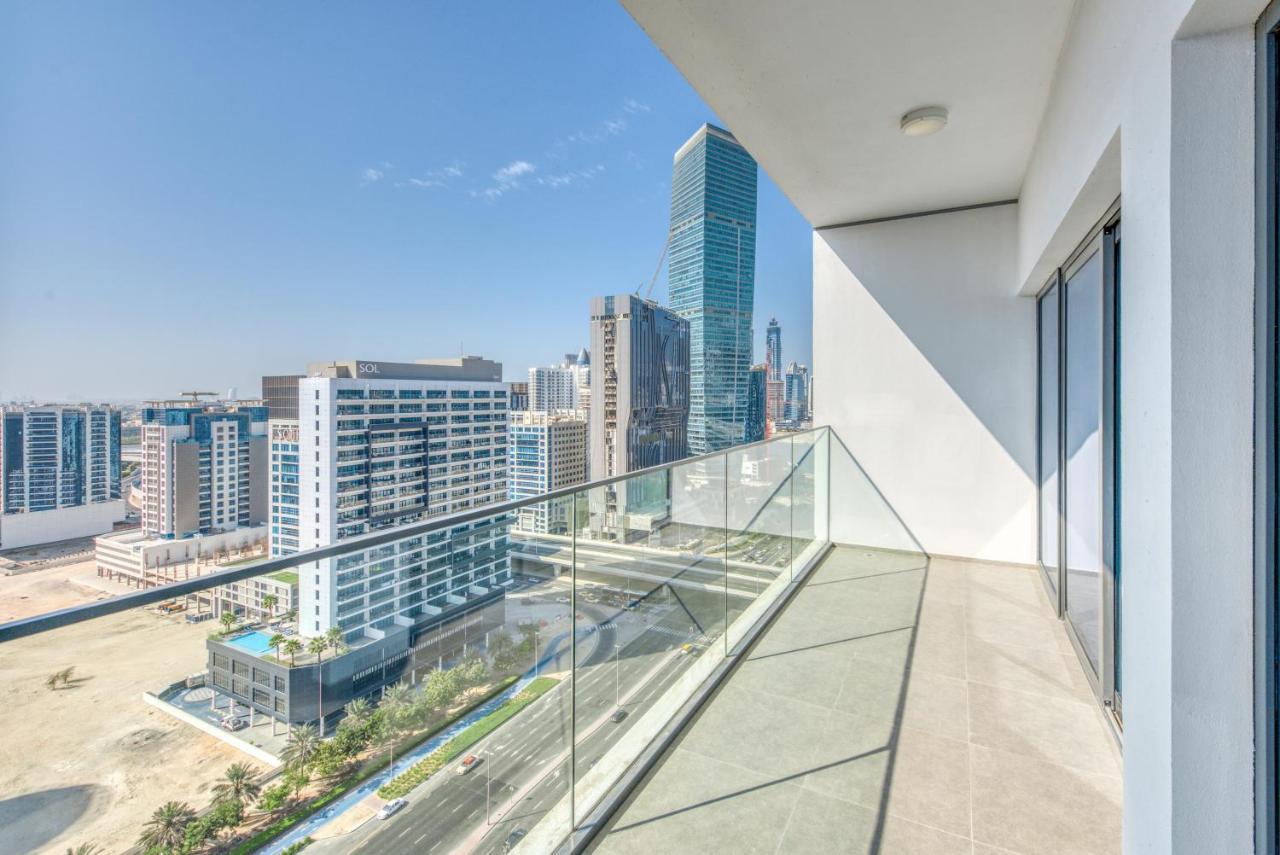 Sol Living - Sol Avenue Apartment Дубай Екстериор снимка